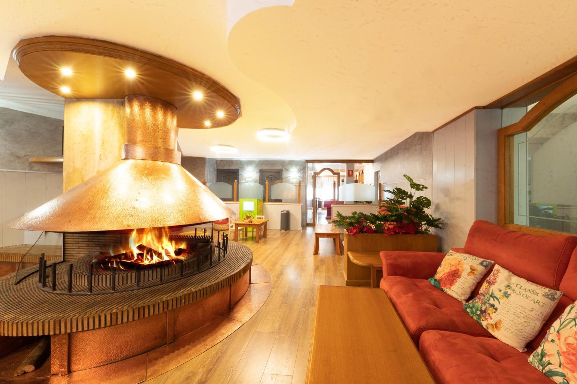 Hotel Guillem & Spa Encamp Kültér fotó